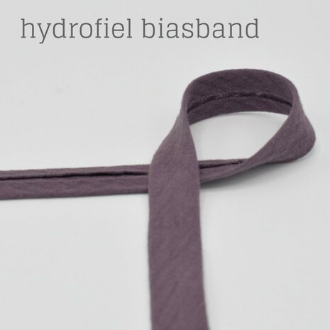 mauve biasband gemaakt van hydrofiel Qjutie kids @kickenstoffen