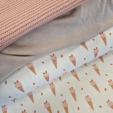 babyrib tricot soft ijsjes  met nude roze big knit en glitter fijn gebreide stof @kickenstoffen