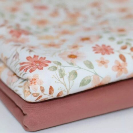 BEEBStricot pastel bloem en uni claypink van KicKenStoffen