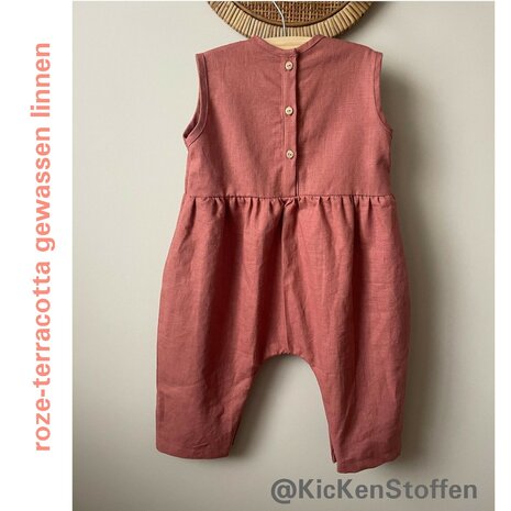 BEEBS gewassen linnen roze-terracotta romper KicKenStoffen