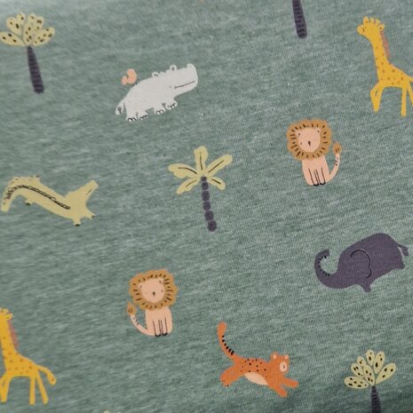 jungle animal beige tricot Poppy fabrics van KicKenStoffen