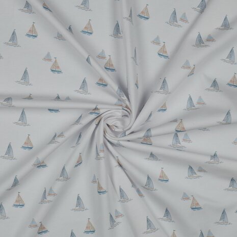 bootjes wit beige blauw biologische tricot Poppy fabrics van KicKenStoffen