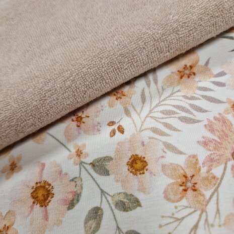 BEEBStricot pastel bloemen met beige badstof tricot van KicKenStoffen