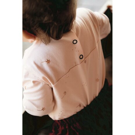 salmon with gold flowers jersey
