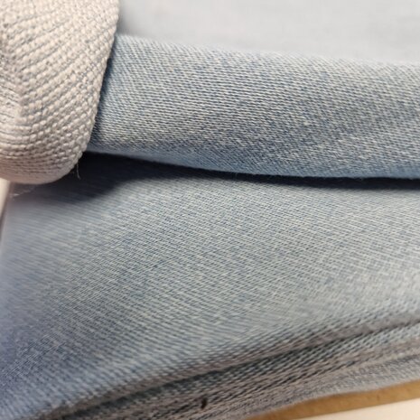 licht blauw jersey jeans - babystoffen van KicKenStoffen