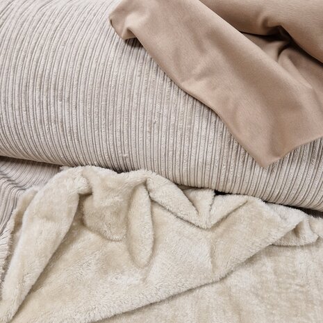 kiezel beige ribcord lammy stof met boordstof beige taupe van KicKenStoffen