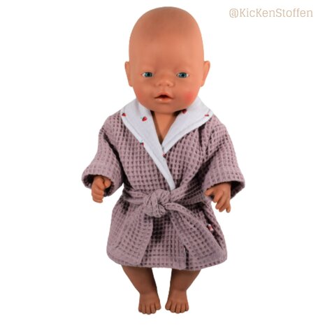 Poppen badjas naaipatronen voor de babypop Nappi bij KicKenStoffen