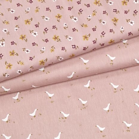 pink little goose and happy flowers cotton KicKenStoffen