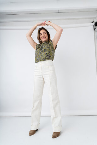 Pom&eacute;-magazine-01 top arlene trousers emilie