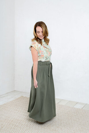 Pom&eacute;-magazine-01 top arlene skirt flora