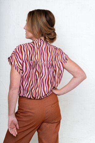 Pom&eacute;-magazine-01 trousers emilie en blouse billie
