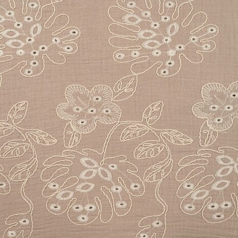 beige broderie hydrofiel Qjutie van KicKenStoffen