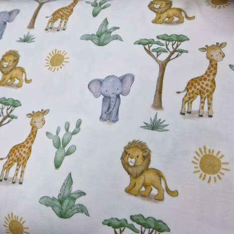 Qjutiekids digitale jungle dieren tricot van KicKen Stoffen