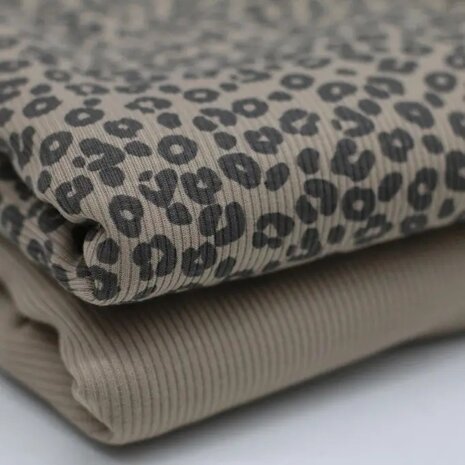 BEEBS effen en panter babyrib tricot SOFT beige taupe van KicKenStoffen