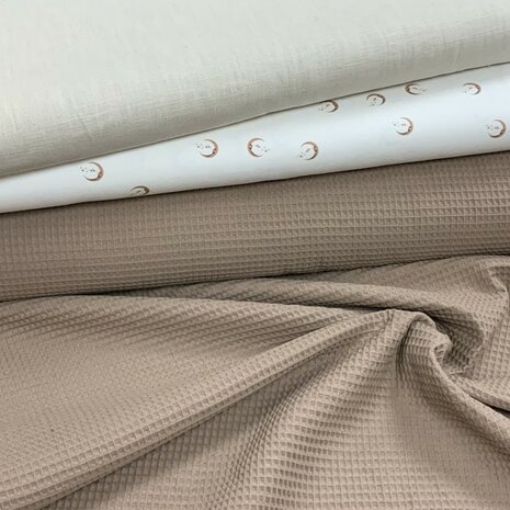 KicKenStoffen wafelkatoen donker taupe 414034 - tricot katoen maan 4160220 - linnen kiezel 3601005