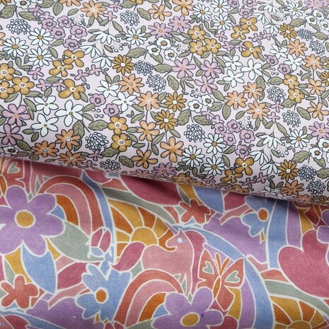 Poppyfabrics french terry digital rainbows en frisse bloem lila tricot van KicKenStoffen