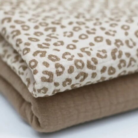 BEEBShydrofiel beige luipaard print met cacao uni van KicKenStoffen