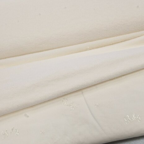 broderie baby ecru met  ecru bamboe katoen fleece KicKenStoffen