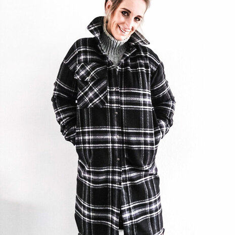 Indy shacket ruiten flanel lange versie ervan gemaakt