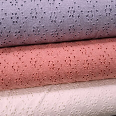 broderie tricot off white - roze - lavendel KicKenStoffen