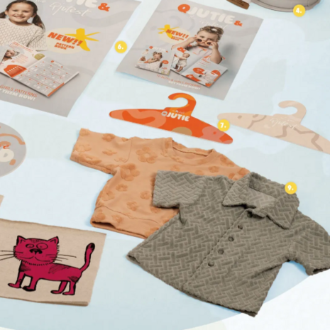 badstoftricot met bloemen uit Qjutie and the Qjutest KicKenStoffen