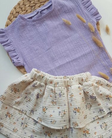 2020littleluna maakte deze nio noa set  bel etoile - van lila linnenlook hydrofiel en bloemen hydrofiel van KicKenStoffen