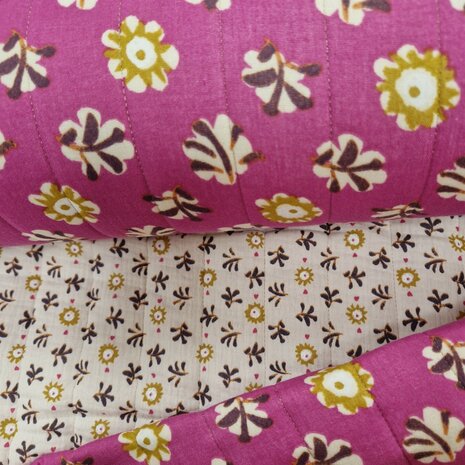 dubbelzijdige bloemen en blaadjes fuchsia gevoerde hydrofiel Swessie - KicKenStoffen
