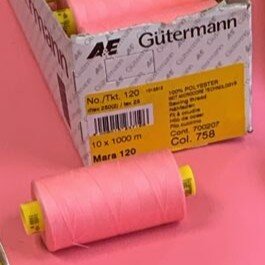 roze 758 Gutermann garen Mara 120 1000m - van KicKenStoffen