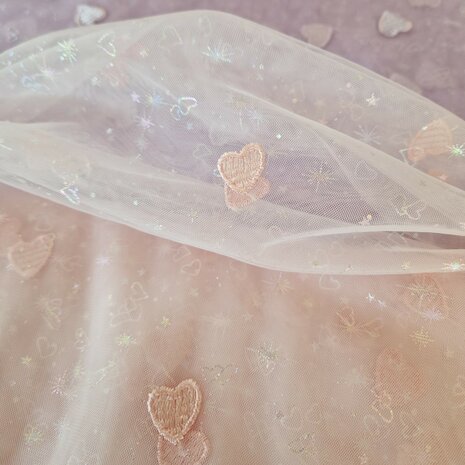 nylon mesh &amp; embroidery hearts light pink Qjutie - KicKenStoffen