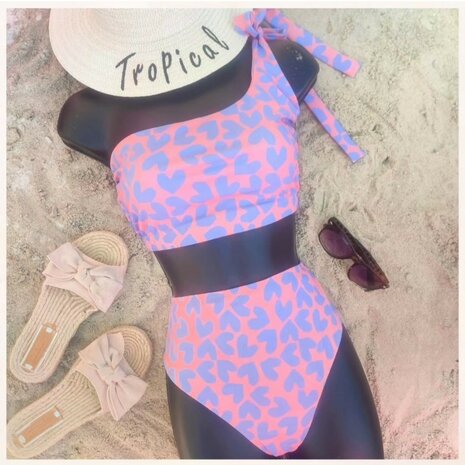 Hartjes swim wear Qjutie - bikini gemaakt door mbym.sewing - stof kickenstoffen