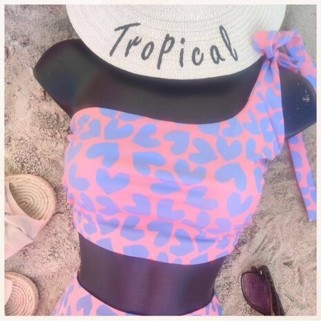 Hartjes swim wear Qjutie - bikini gemaakt door mbym.sewing - stof kickenstoffen