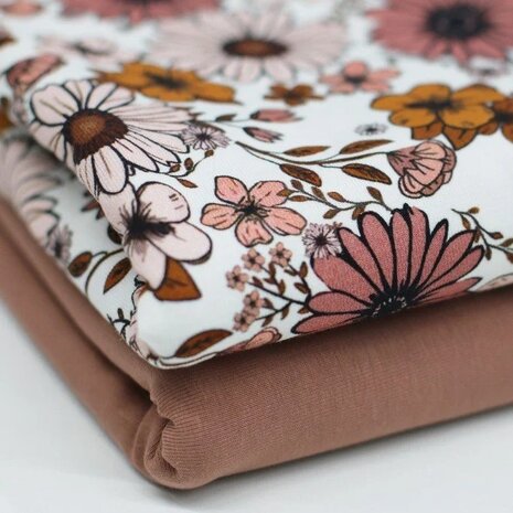 BEEBS claypink vintage madeliefje bloemen met uni roze-terracotta van kickenstoffen