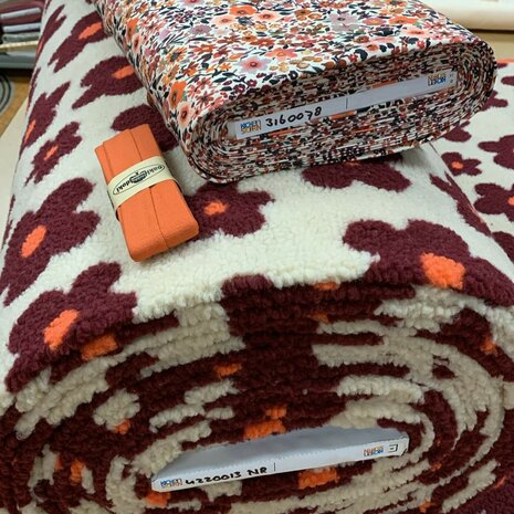 bloem teddy 4220013 met tricot biasband 20100 in terra d. - oranje - beigetaupe en tricot 3160078  - kickenstoffen