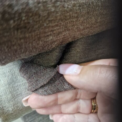 merino wol tricot taupe - KicKenStoffen