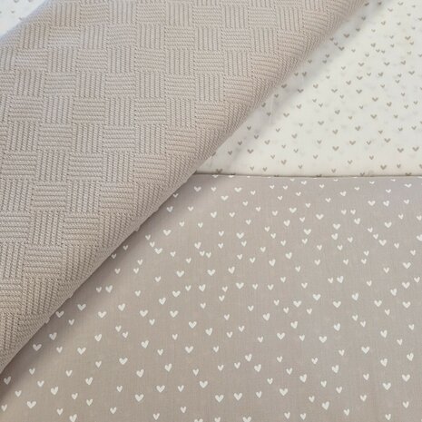 libbie en hartjes beige katoen _ kickenstoffen