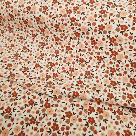 off white perzik rozeterracotta schattige bloem tricot Jursie - KicKenStoffen