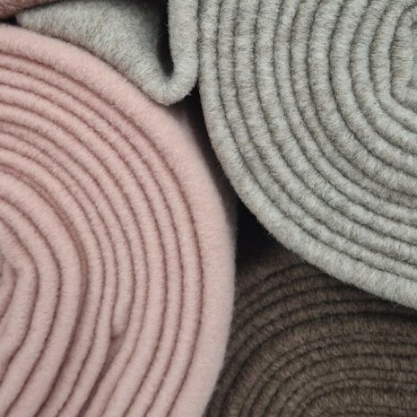 merino wol fleece taupe - nude- bruin - kickenstoffen