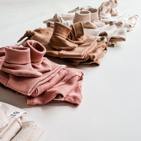 Little bumpys baby pakjes ribtricot soft en biologische en uni katoenen tricot @BEEBSstofjes