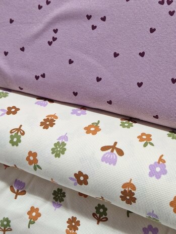poppy happy flowers wafel tricot en hartjes ribtricot - kickenstoffen