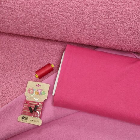 teddyfleece roze met biologische boordstof fuchsia en koord met stoppers en fuchsia gutermangaren- dubbelzijdig - poppyfabrics 