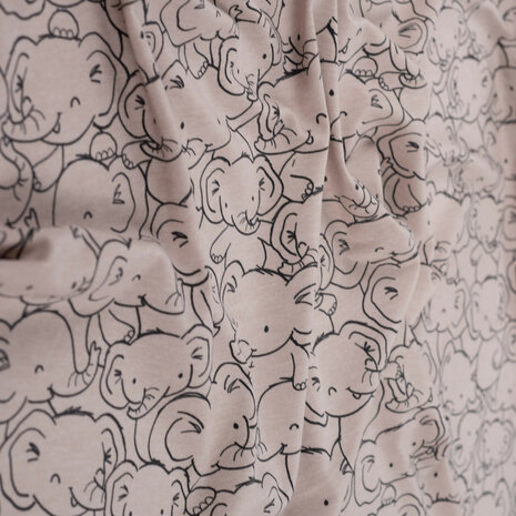 beige olifantjes tricot