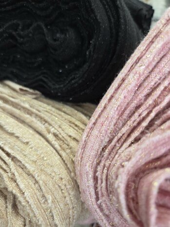 knitted lurex ecru en roze en zwart - poppy