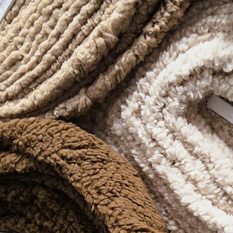 Fluffie teddy - KicKenStoffen 