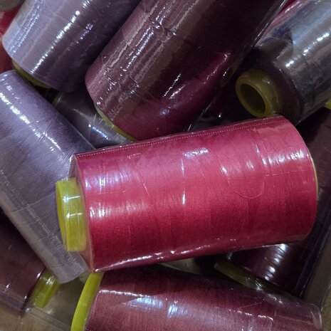 lockgarens KicKenStoffen bordeaux mauve kleuren