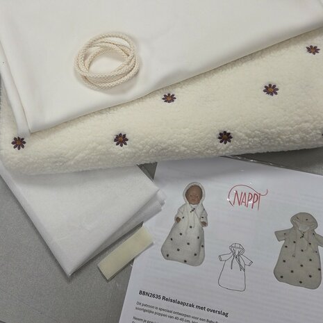 naaipakket poppentrappelzak - reispak teddy en french terry