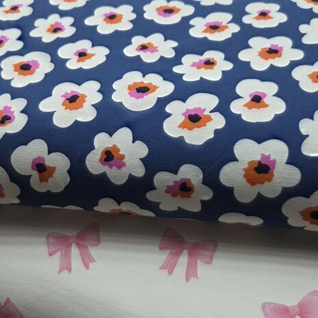 FVJ Bloemen tricot en biologische french terry strikken