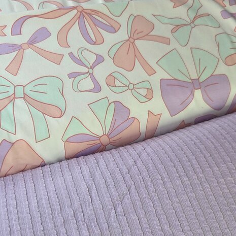 strikken tricot in pastel kleuren met lila ruffle tricot