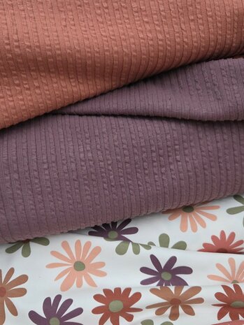 ruffle jersey in 2 kleuren met bloemen frenchterry