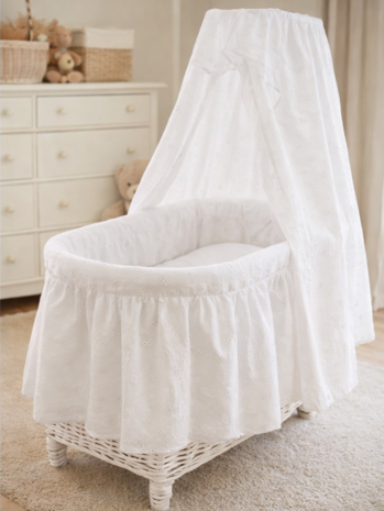 wiegbekleding van broderie katoen - kickenstoffen