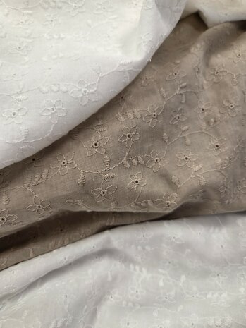 katoenen broderie bloem blaadjes met gaatjes